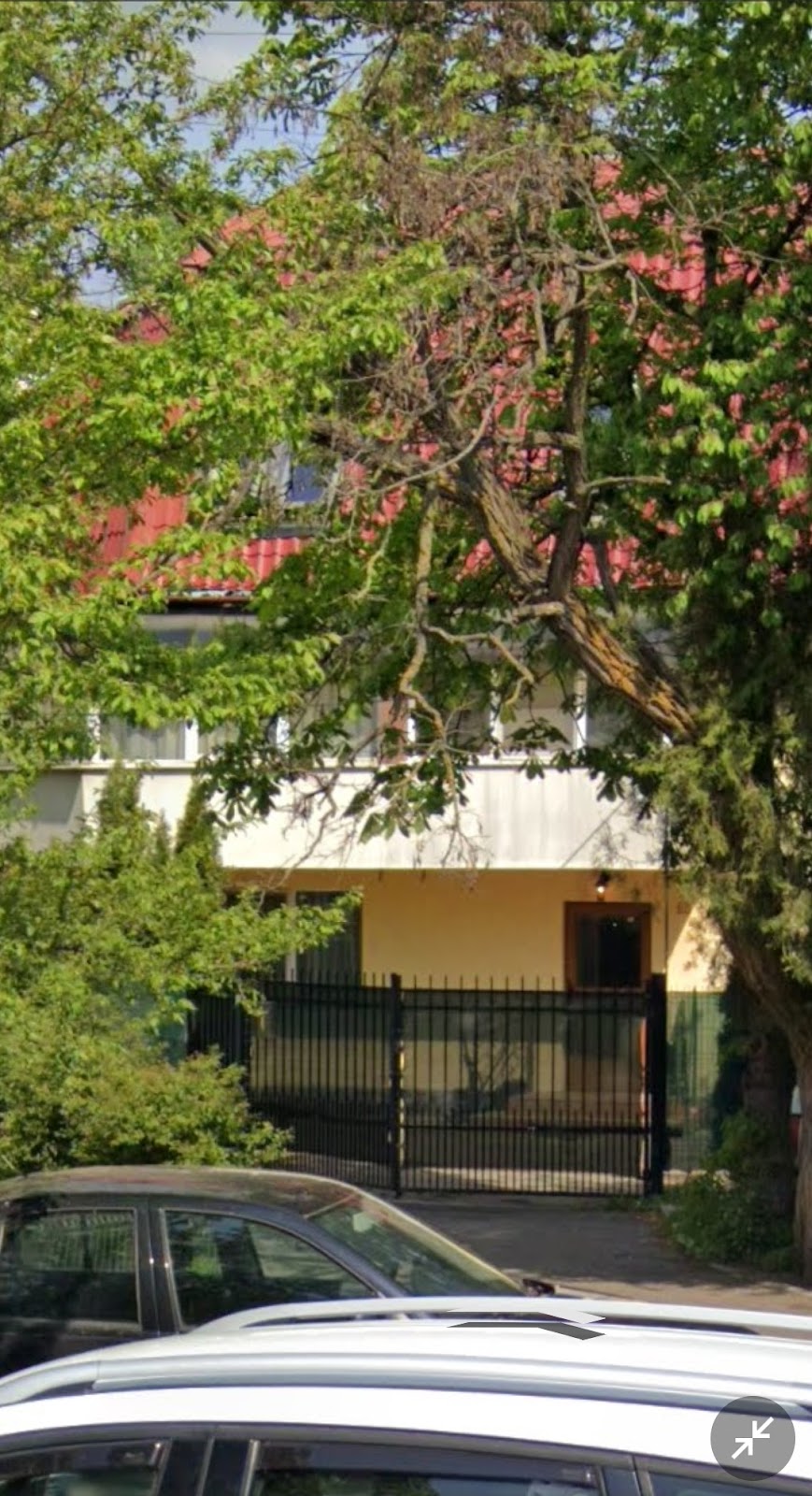 Lexington Apartments